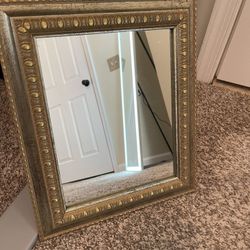 Ruomeng Rectangular Wall Mirror for Home Décor Accent Mirror for Bathroom, Entryway and Bedroom, 11”x 13”