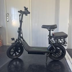 Electric scooter