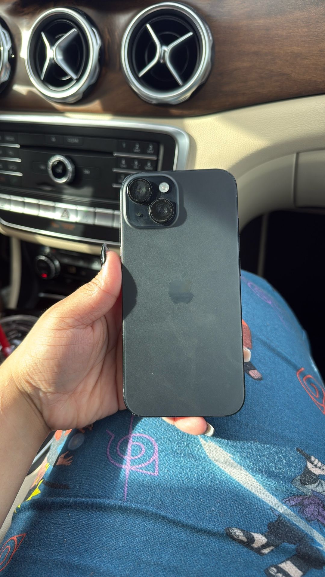 iPhone 15 128GB