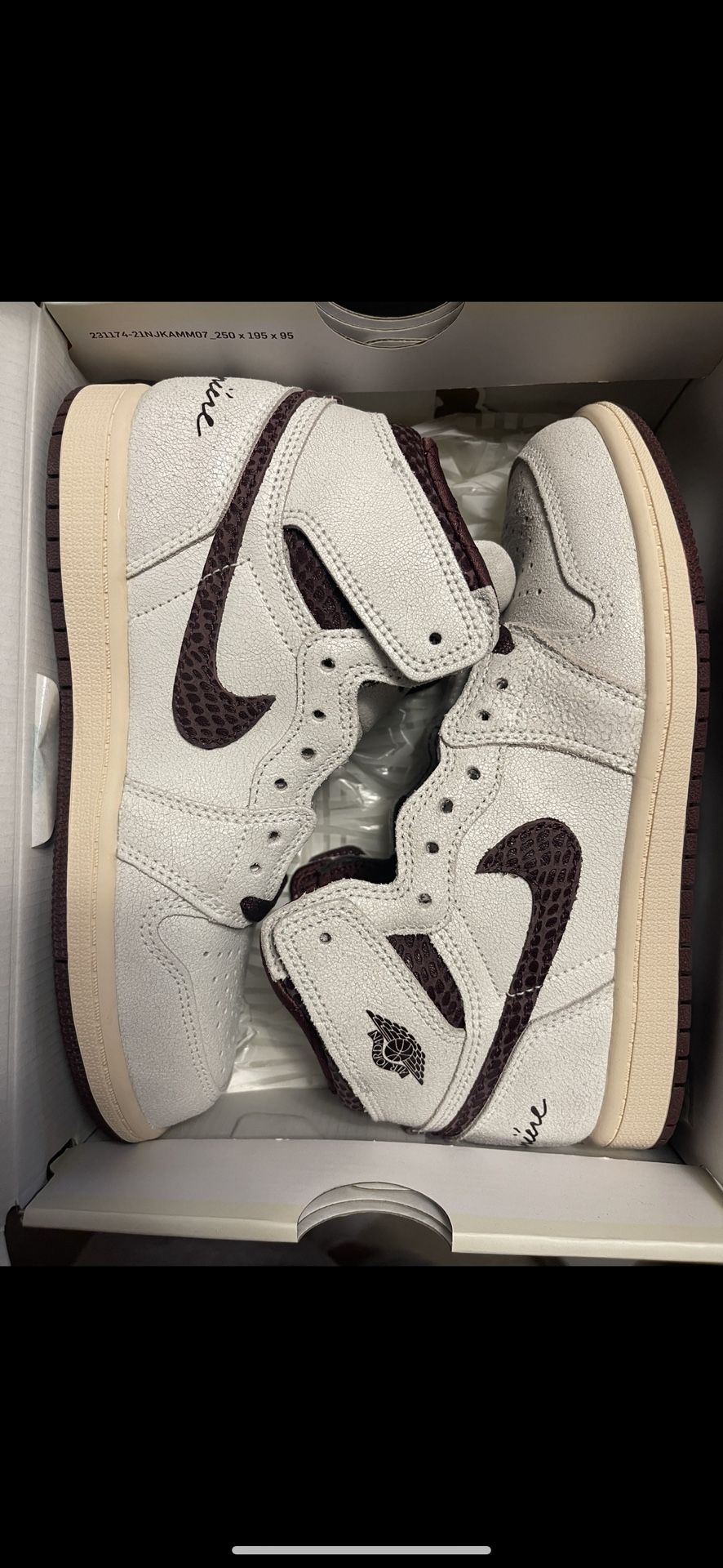 DS NEW JORDAN 1 A MA MANIERE SIZE 3Y