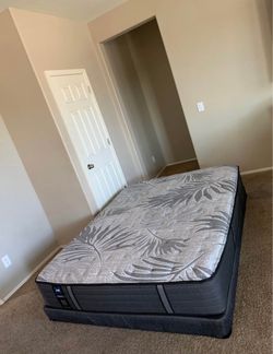 QUEEN SEALY MATTRESS AND FREE BOX SPRING