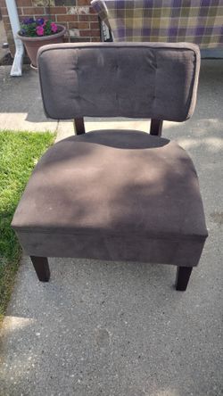 Accent chair