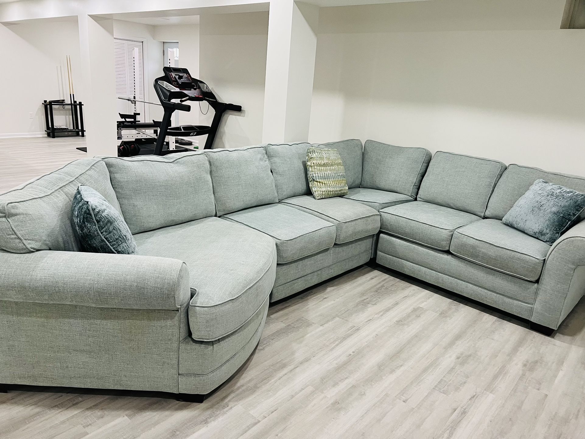 Sectional Couch Sofa ( Customize) 