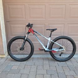POLYGON XTRADA FIVE 27.5 INCH MOUNTAIN BIKE 10 X 2 SPEED LIKE NEW ( CHECK MY OTHER BIKES)