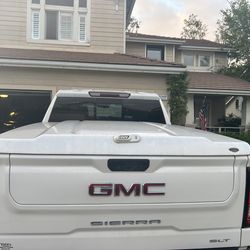 2020 GMC tonneau cover