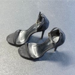 Women's Black Suede Heels - Night Out Must Have