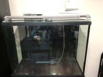 Aquarium set w/ filter/light/top cover
