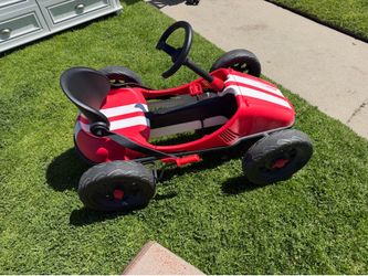 Monzi Rs pedal car