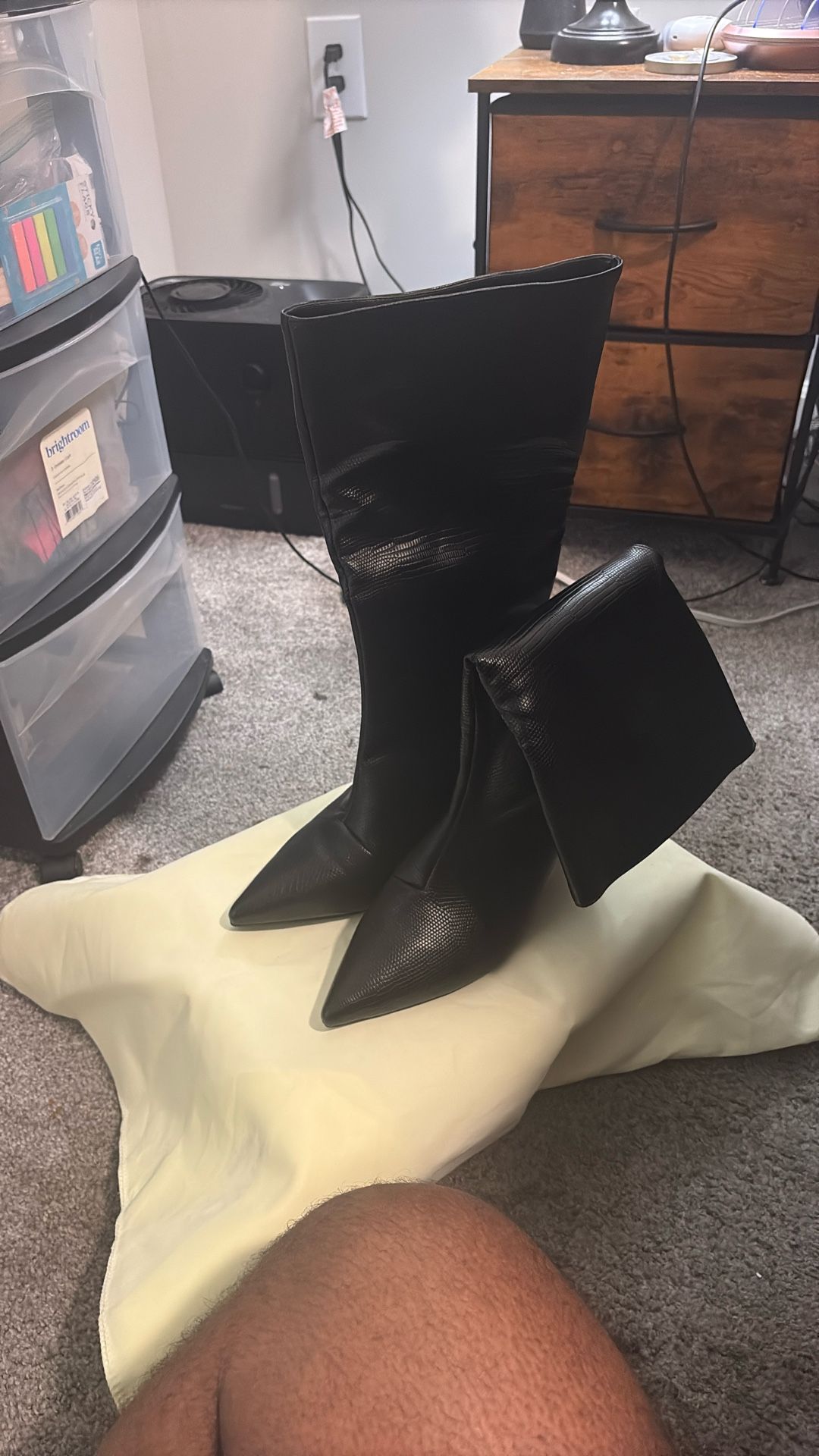 Kiaraa Heel Boots