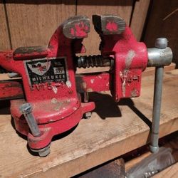 Milwaukee Bench Vise Vice Tool Vintage Tools Vice Garage Shop