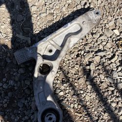 2016 Jeep Cherokee LH Side Lower control arm