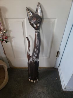 Cat Statue 