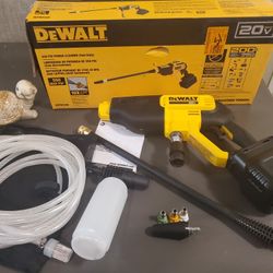 DEWALT20V MAX 550 PSI 1.0 GPM Cold Water Cordless Electric Power Cleaner with 4 Nozzles (Tool Only)