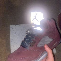 Jordan 5 Burgundy (2023) 