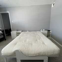 Moving Soon! Need Gone ASAP! Futon / SofaBed Queen 