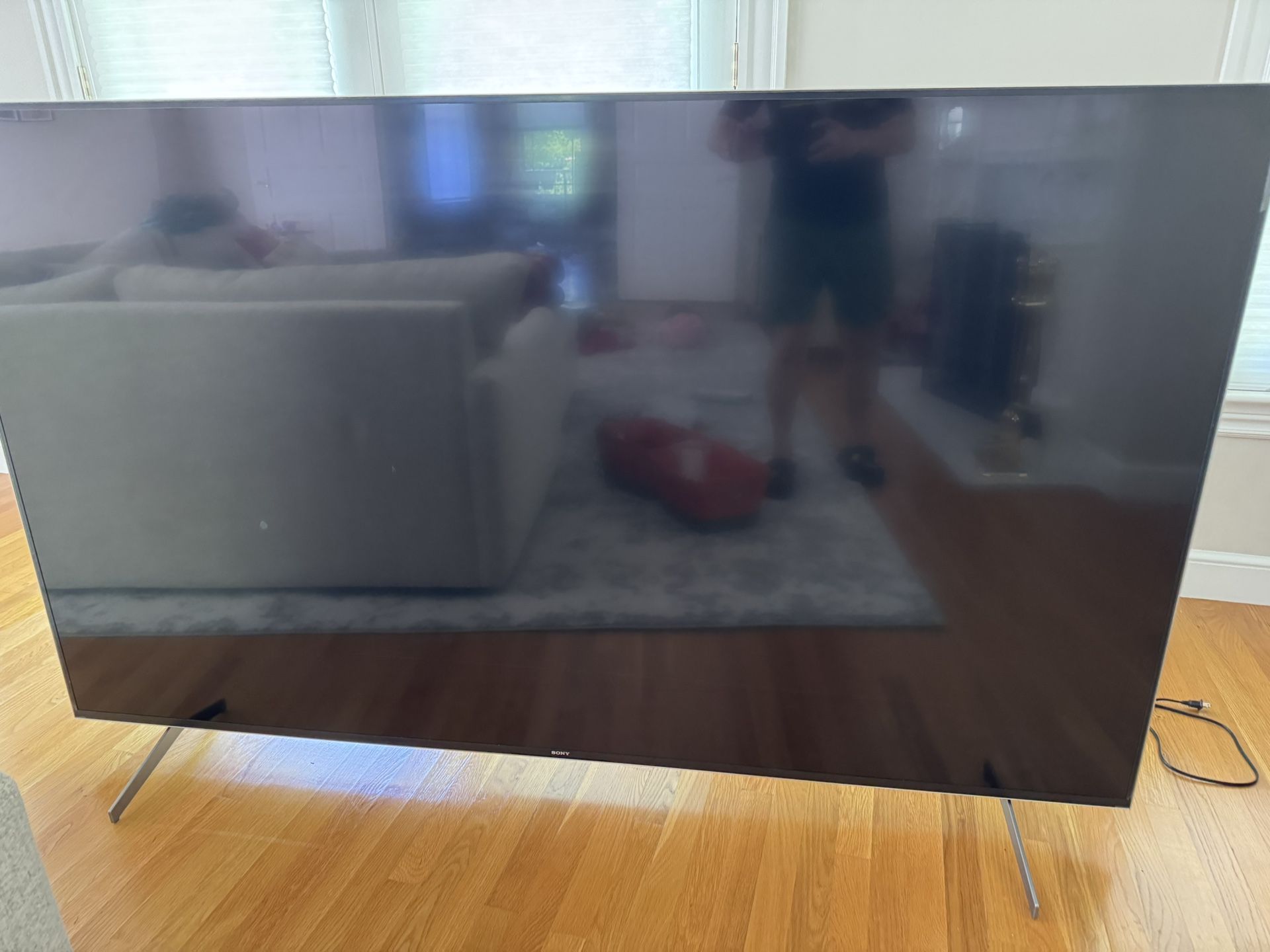 Sony 85 X90CH