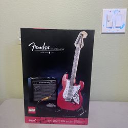 Lego Ideas- Fender Stratocaster Set Never Opened!