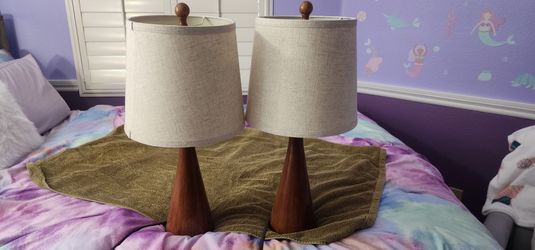Set of 2 tabletop lamps