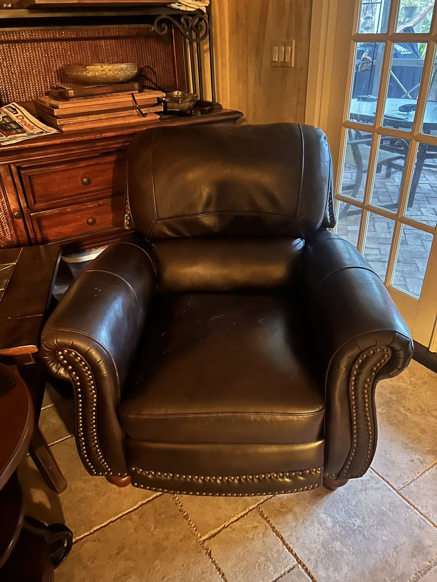 Couches For Sale In Wellington !