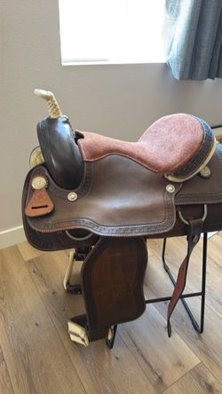 Western Leather Horse Saddle