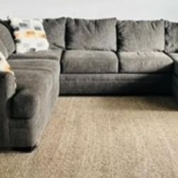 Very Nice Ashley sectional 
