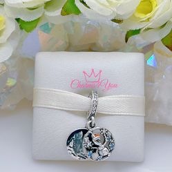 Adorable Charm 925 silver for Pandora moments bracelet.