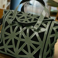 
Geometric Lattice Purse 
