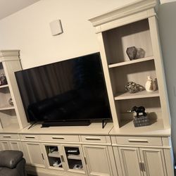Wall Unit