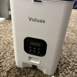 Automatic Pet Food Dispenser 