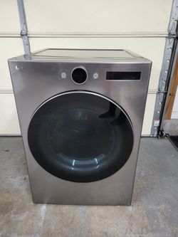 2024 LG smart dryer (delivery available)