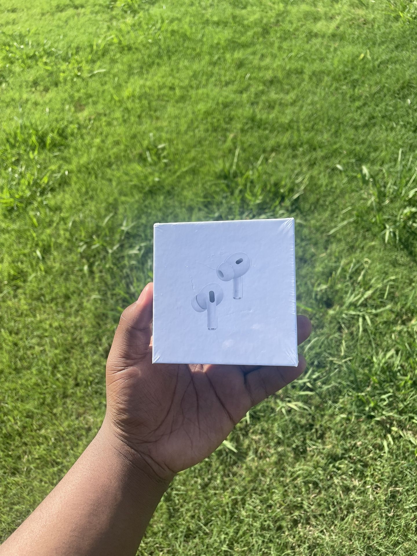 Apple AirPods Pro 2nd Generation with MagSafe Charging Case USB-C