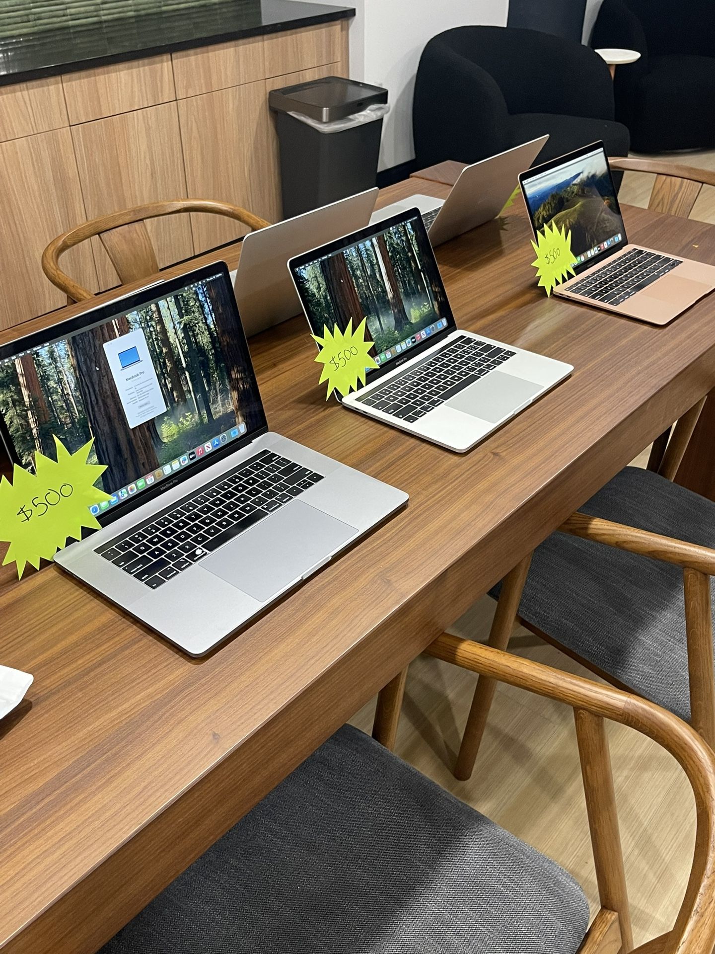 MacBook wholesalers!! $500 Pros & Airs!! Great Condition!!