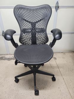 Herman Miller Mirra Ergonomic Computer Desk Task Office Chair