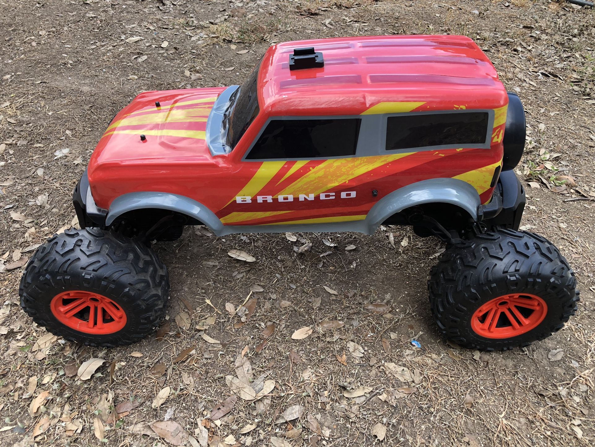 Galaxy Ford Bronco 2.4 GHZ RC Crawler