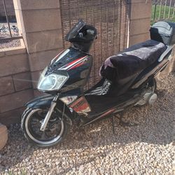 2008 Motorcycle Moped 175cc Scooter