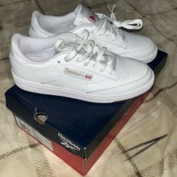 Reebok Classic (Womens)