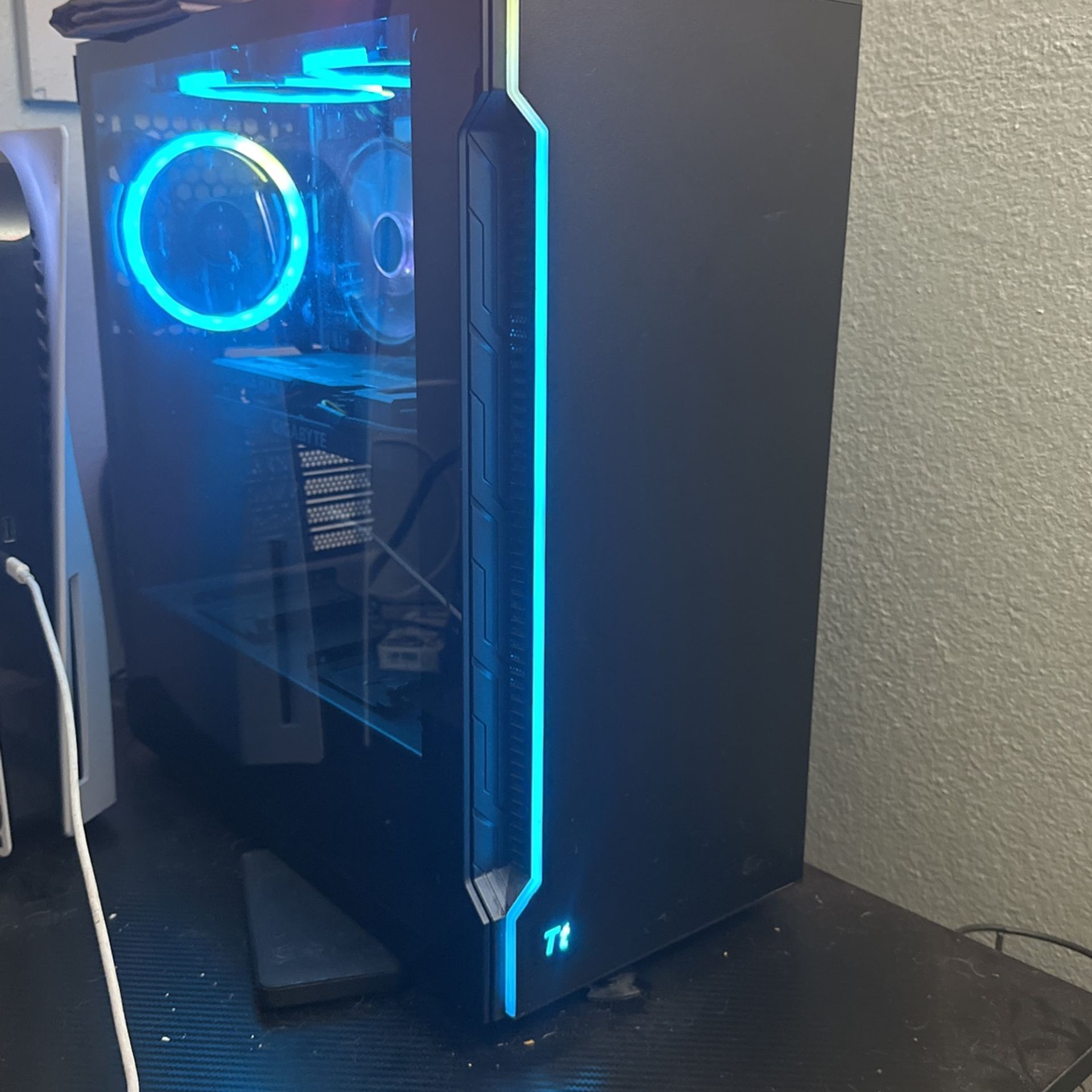 Skytech Gaming Computer Pc
