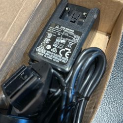 Native Instruments Komplete Kontrol S88 Mk2 Power Adapter NEW