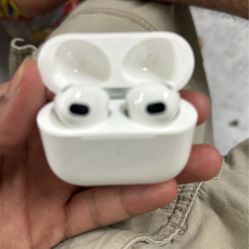 Apple Earbuds