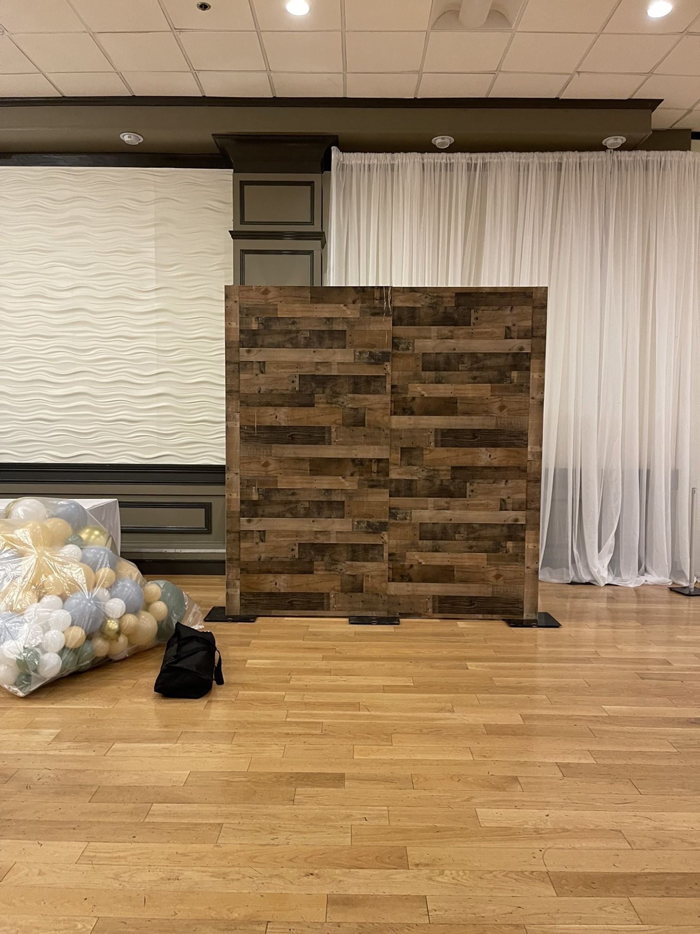 Back Drop 96’ X96’