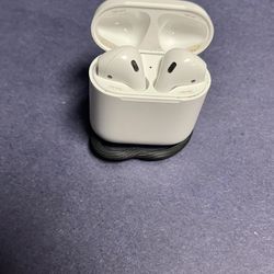 Air Pods (1st gen) 