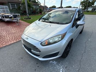2015 Ford Fiesta (Manual)