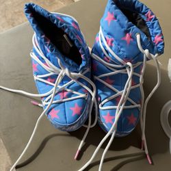 Moon Boots Brand New 