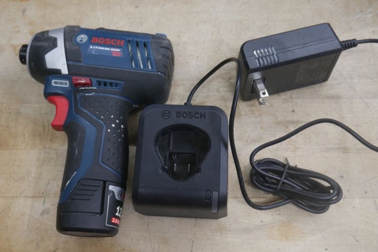 Bosch Impact Driver PS41 with battery & charger used 885263-2
