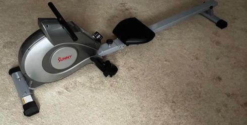 Sunny Health & Fitness Rowing Machine