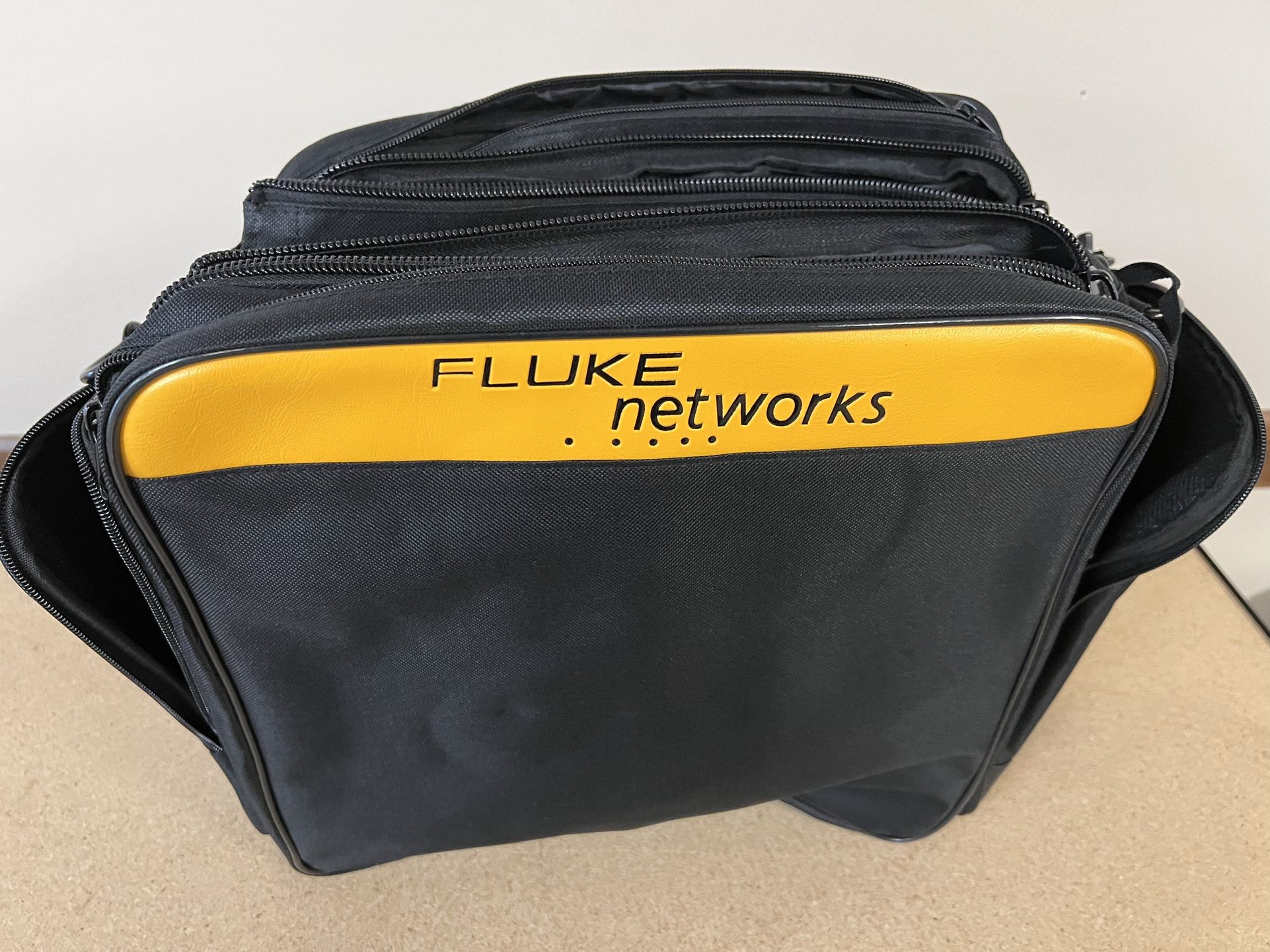 Multipurpose, Heavy Duty Nylon Tool Carrying Bag / lots of storage Lots Of Compartments NEW /high-Quality