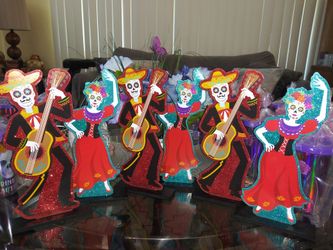 Brand New Dia De Los Muertos Table Top Decor.$4.00 Each.