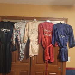 5 Robes