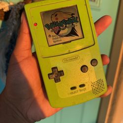 Game boy Color & Pokémon pinball 