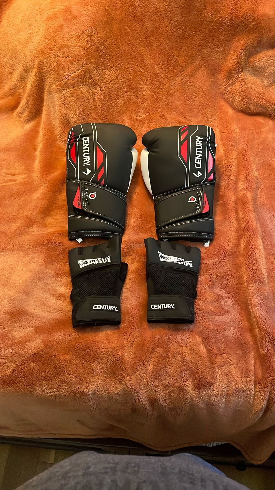 Boxing Gloves And Hand Wraps